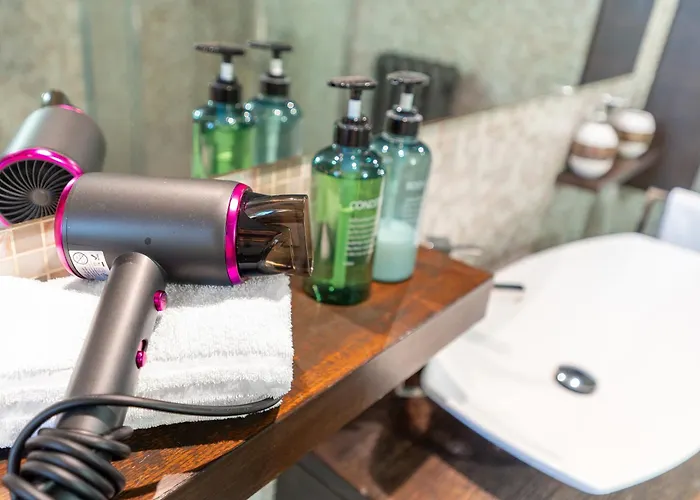 Wellness - Spa, Sauna & Gym Experience شقة ميلان