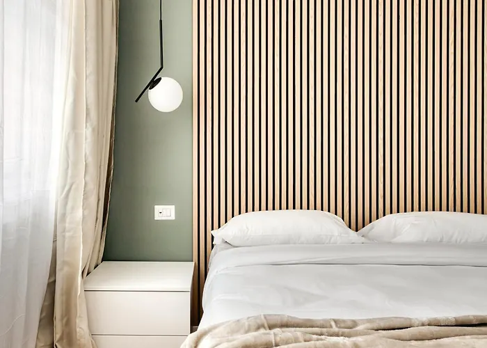 Hostmate - - Imperia's Serenity - Romolo * Milano