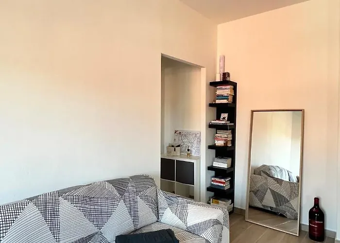 Bright Segneri M4 Apartamento *