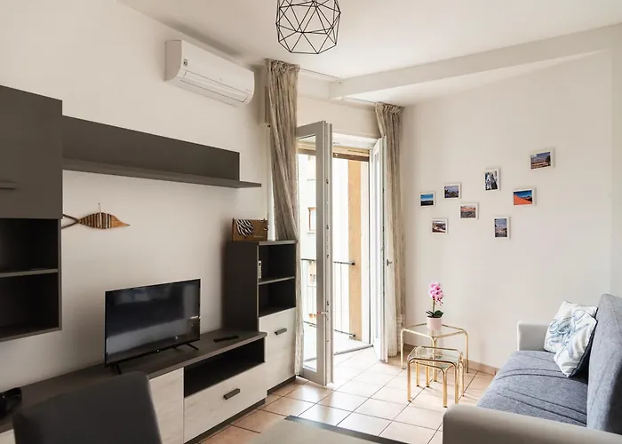 Youhosty - Meloria 10