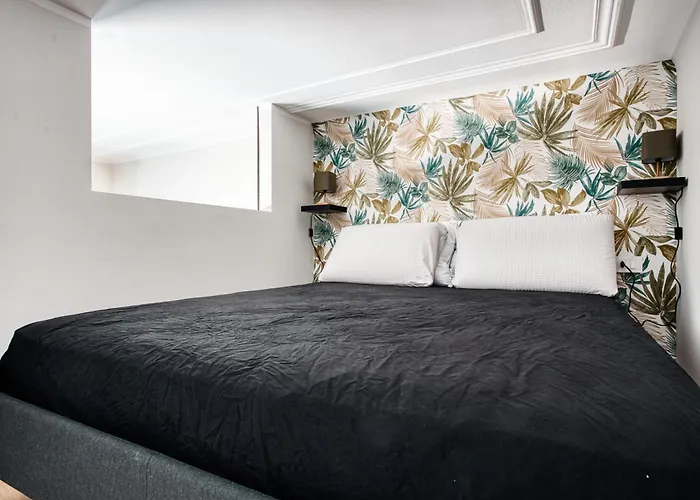 Apartment Hostmate - - Sammartini's Garden - Stazione