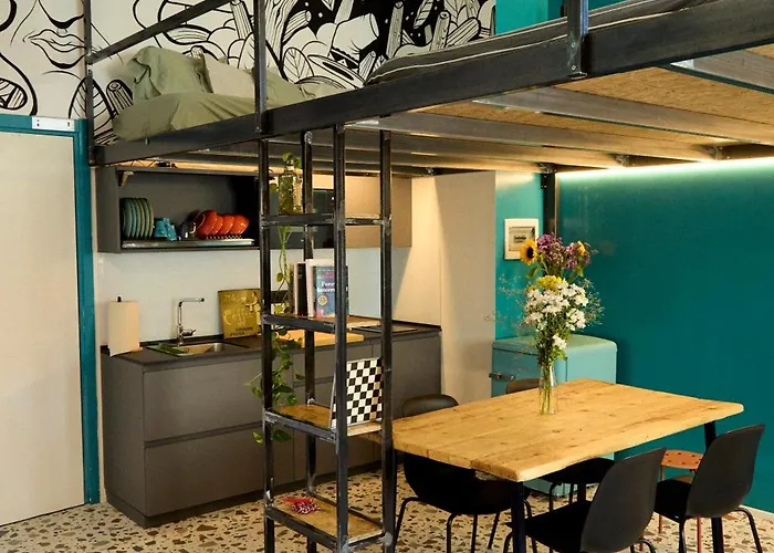 Vandrarhem Madama & Bistrot