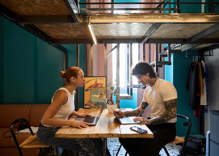 Vandrarhem Madama & Bistrot *