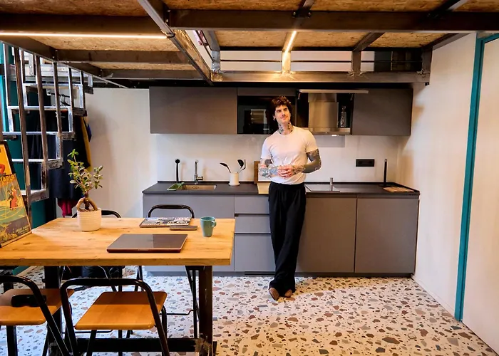 Vandrarhem Madama & Bistrot *