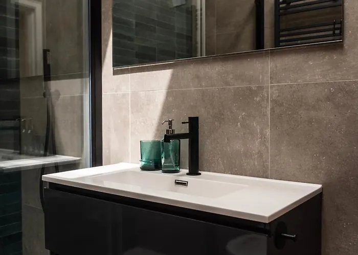 Youhosty - Zanella 68 *