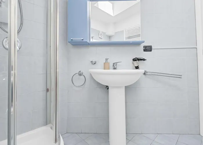 Rooffive Duomo アパート ミラノ