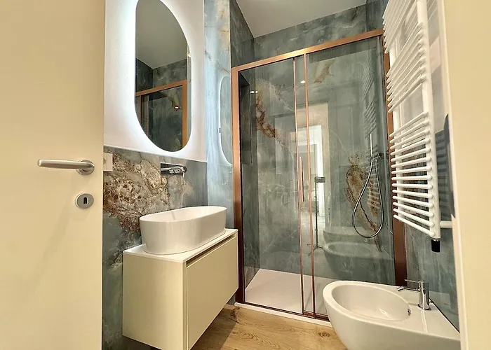 - Corso Garibaldi - *