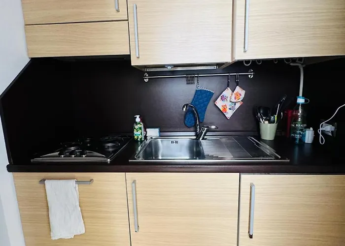 Miro-canonica 41, * Milán