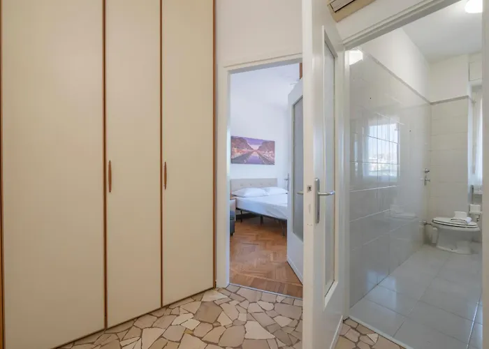 I-host - Marochetti 10 *