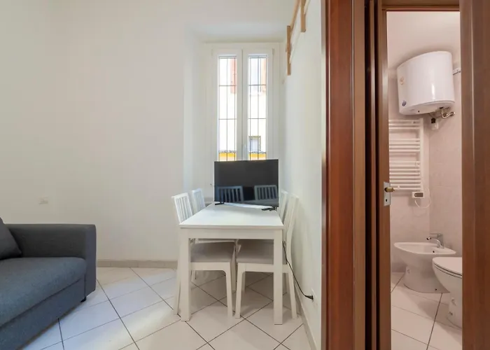 I-host - Transiti 7 Apartman