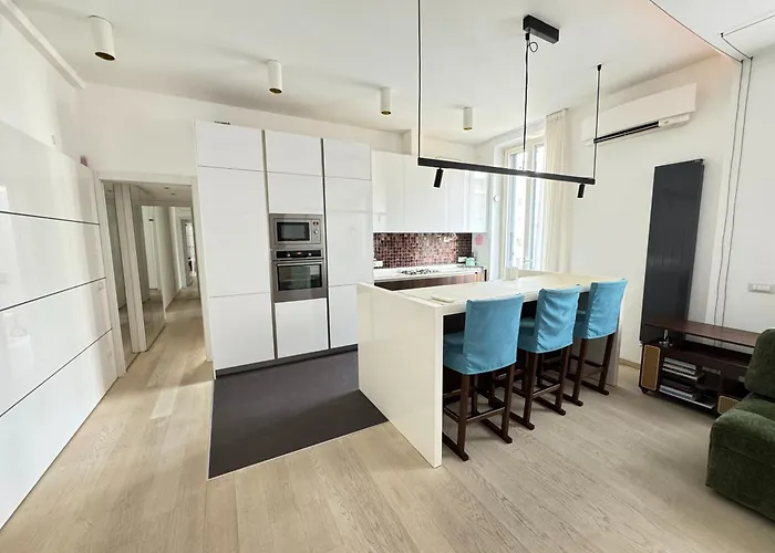 Sant'agostino Large & Elegant Apartment, 아파트 밀라노