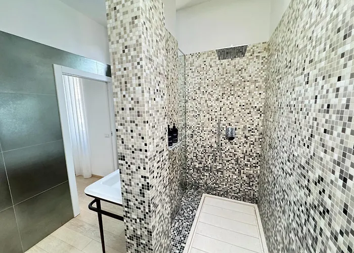 Sant'agostino Large & Elegant Apartment, 밀라노