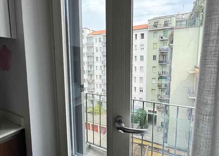 Sant'agostino Large & Elegant Apartment, 아파트 밀라노