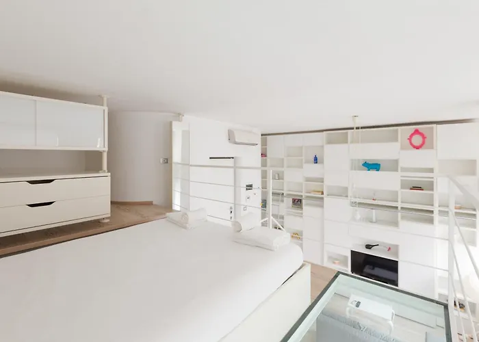 Guesthost - Cosy On 2 Levels! *