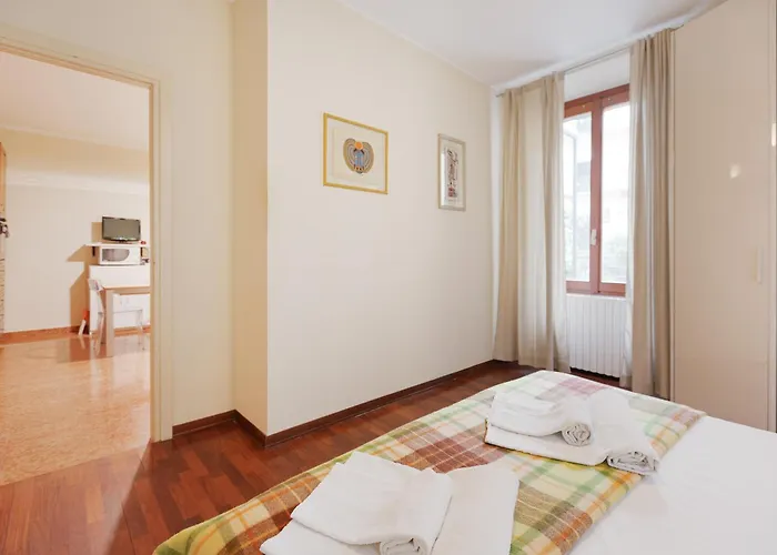 Guesthost - Arco Della Pace מילאנו