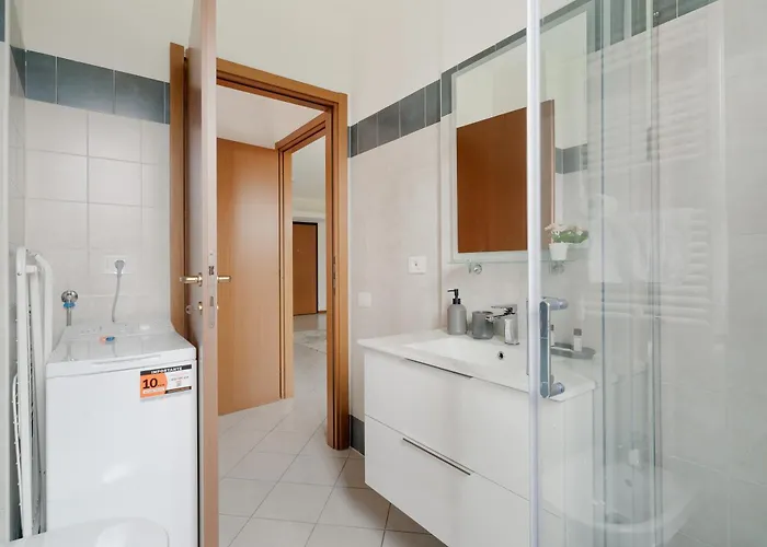 Apartment Guesthost - Bright With Garden Mailand