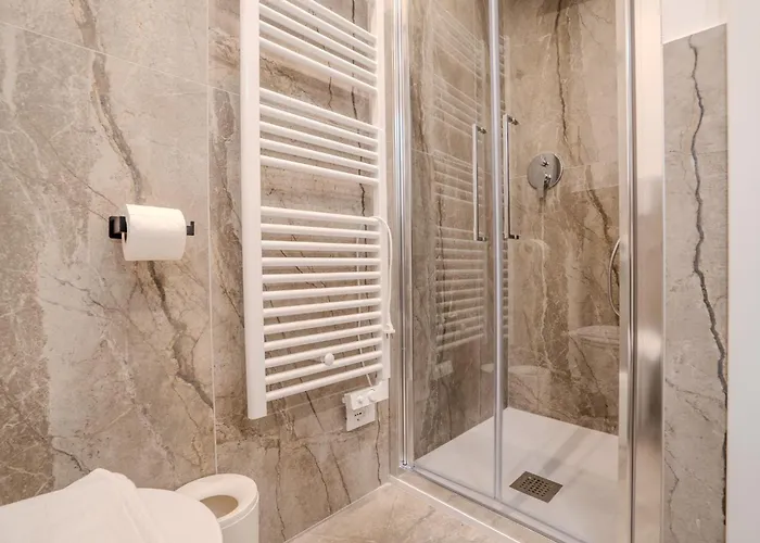 Italianflat - Vandom 1 Duomo Foresteria Lombarda 3*