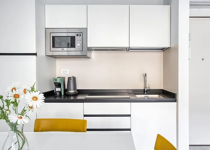 Hostmate - - Genesio -maciachini