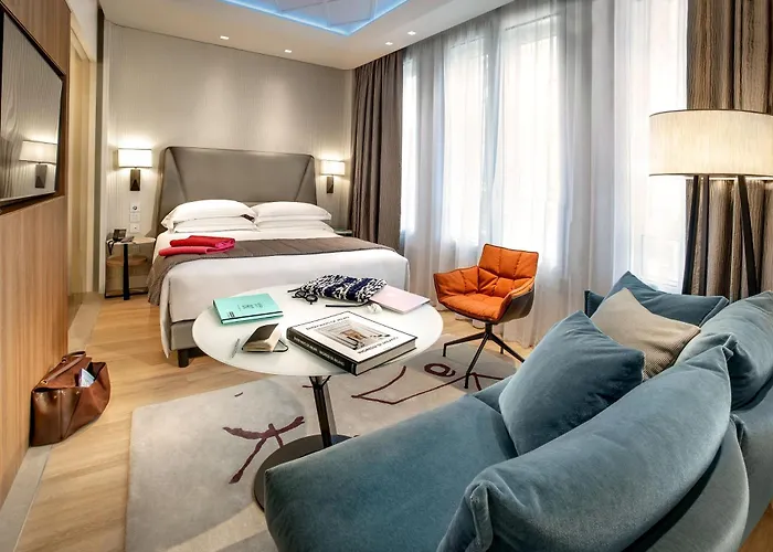 Hotell Cavour 4*