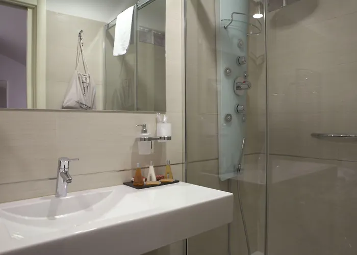 阿斯普罗蒙特酒店 米兰