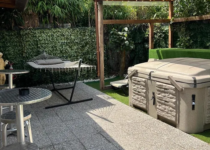 Mambo House * Milánó