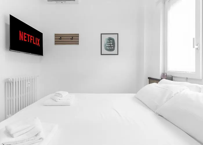 The Rroom Guest house