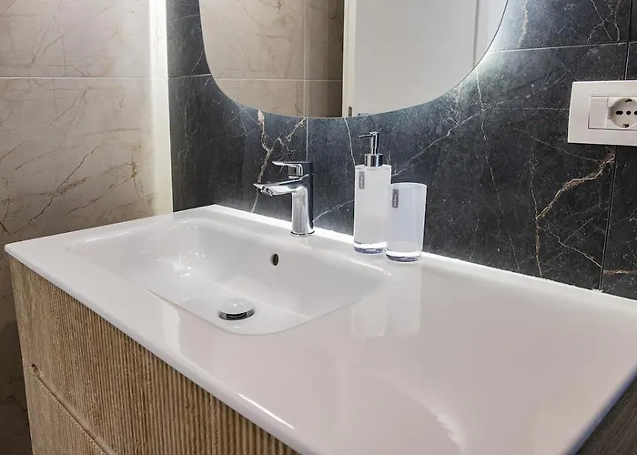 Rho Fiera-citylife-sansiro- 20 Minutes From The Duomo *
