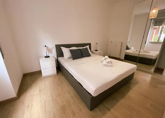 Monfalcone 25 * ميلان