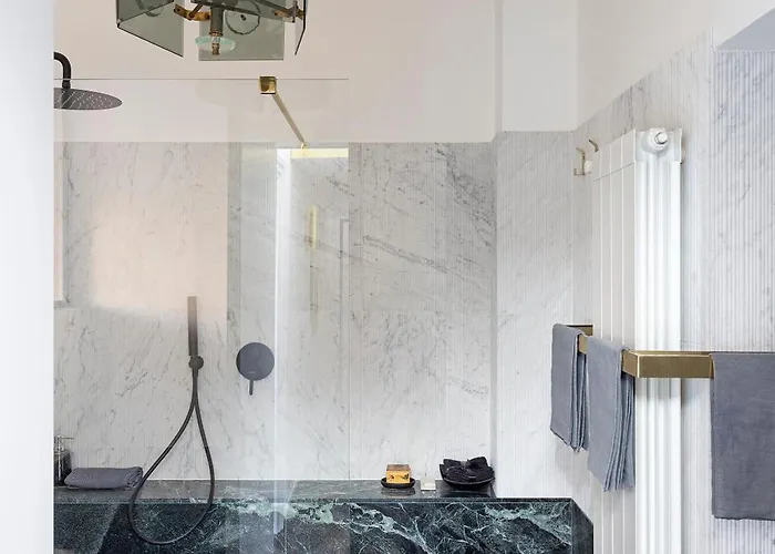 Nolo Eleganza Con Balcone E Design Apartamento