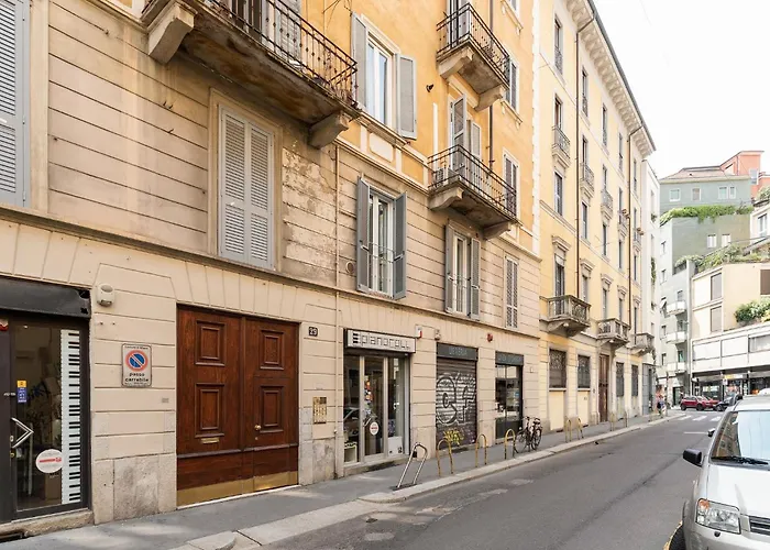 Guesthost - Darsena Bright Apartamento