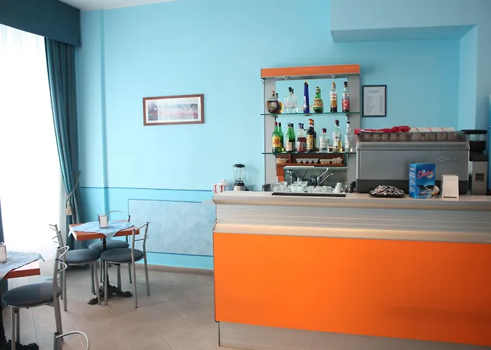 Hotell Alessander 2*