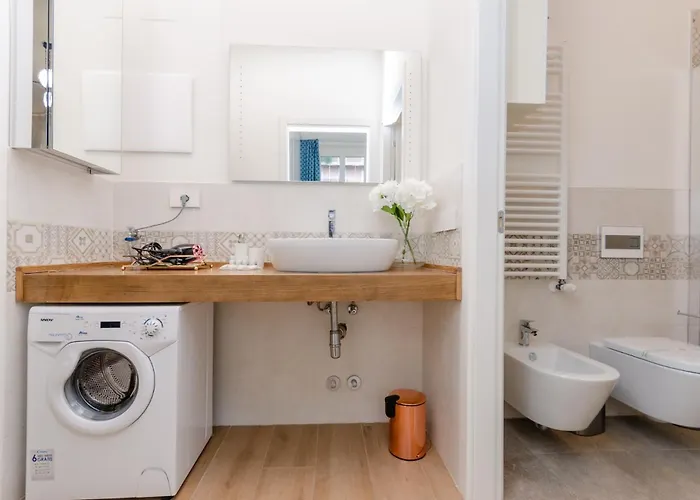 Vivimihome Modern Flat Bosco Verticale Apartment Milan