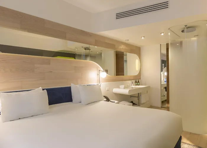 מלון Voco Milan-fiere By Ihg מילאנו