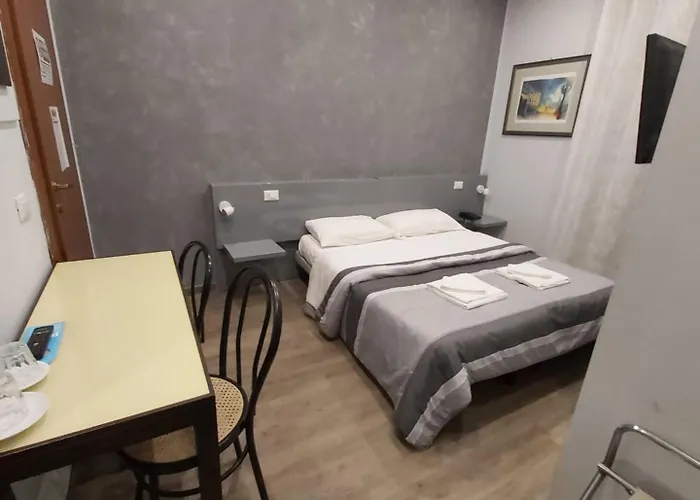 Convertini 2* מילאנו