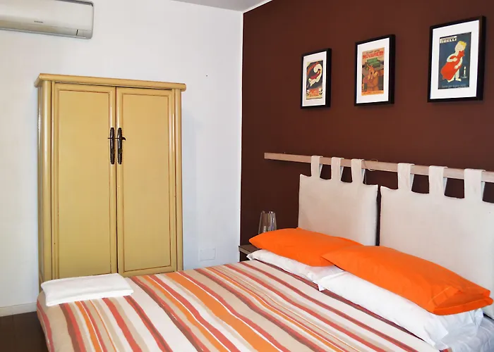 Room Inn Bed & Breakfast 4*