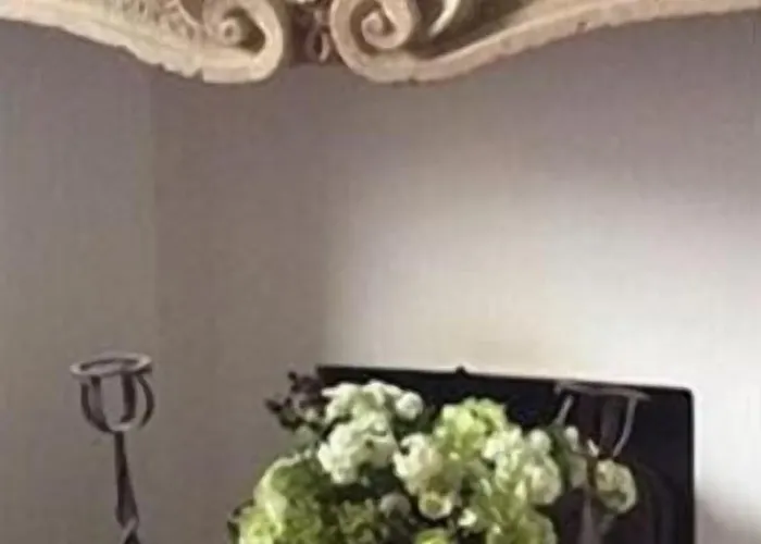 Casa Calicantus 4* Milánó