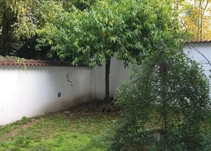 Casa Calicantus 4* Milánó