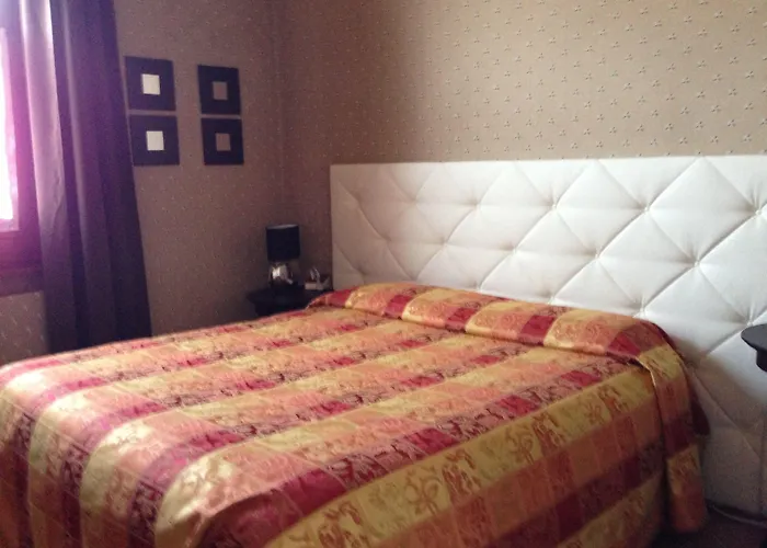 Casa Calicantus 4* Milánó