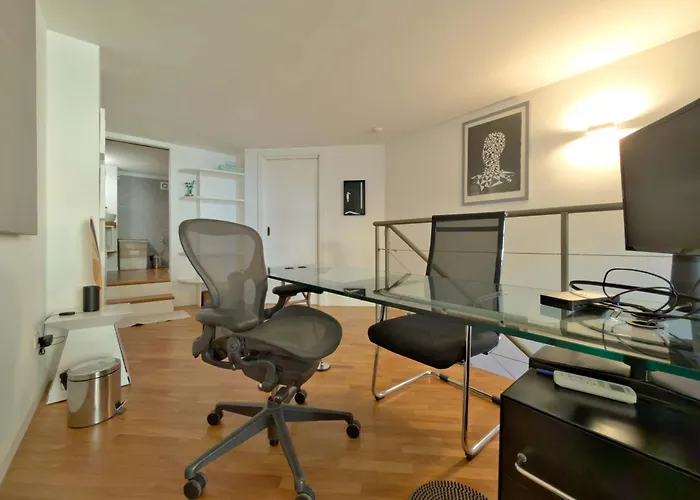 Апартаменты Homeby, Loft Nicholas