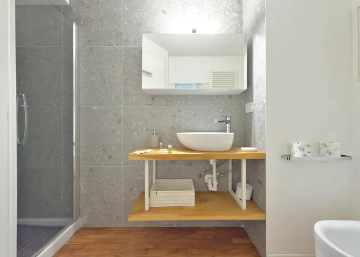 Homeby, Loft Nicholas