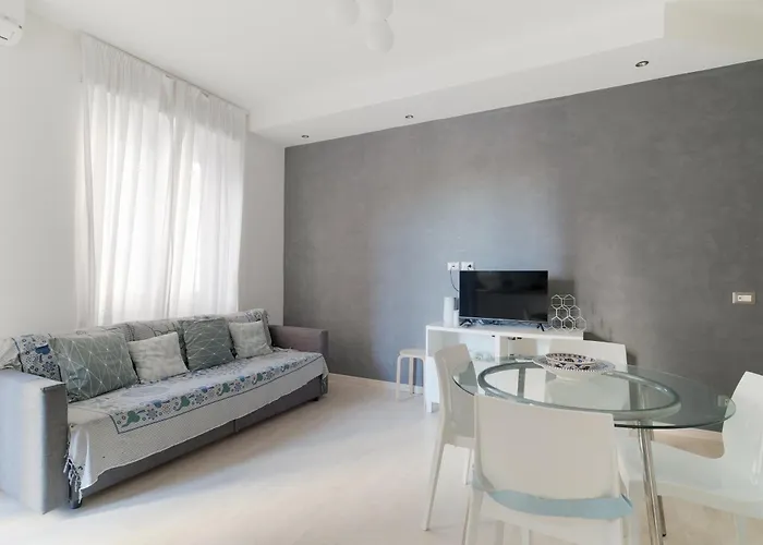 Guesthost - Cute Navigli Appartement