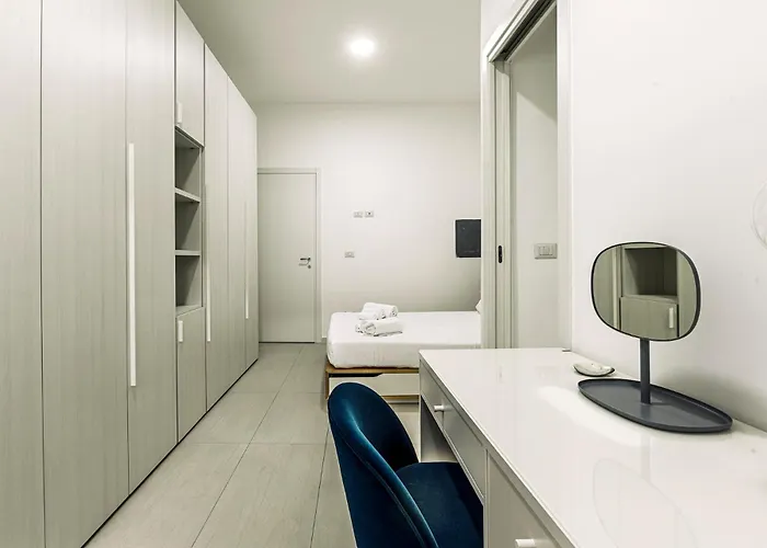 Luvi - Savona * Milano