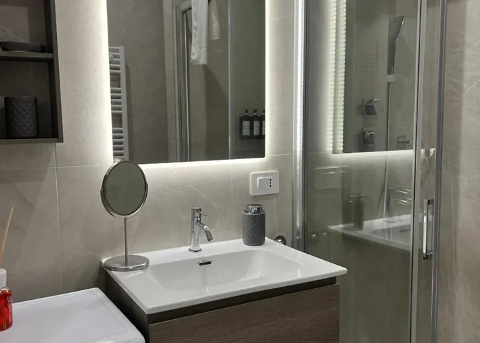 Regina24 Luxury - Elegante A Porta Venezia, 5 Min Dalla Metro Apartmán *