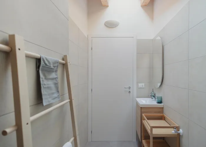 Gohost - The Corridor Near The Station Apartment