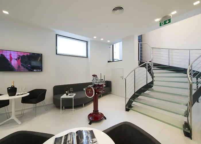 Gatto Bianco Mia فندق