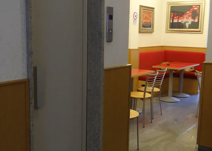 帕尔马酒店 酒店