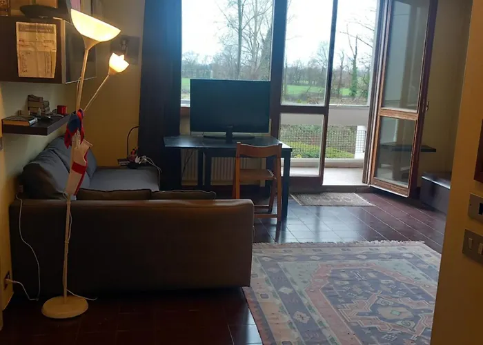 Apartment Peschiera Borromeo Milan