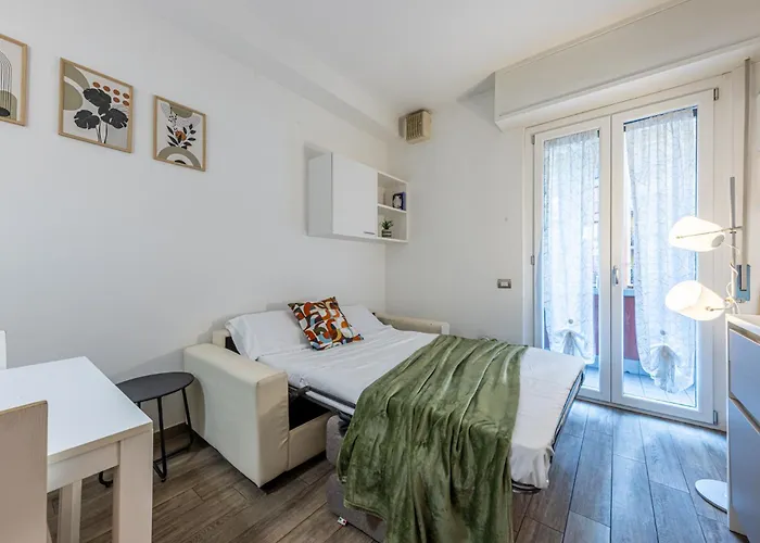 Giambellino Trilocale Accogliente Con Garage Lägenhet *