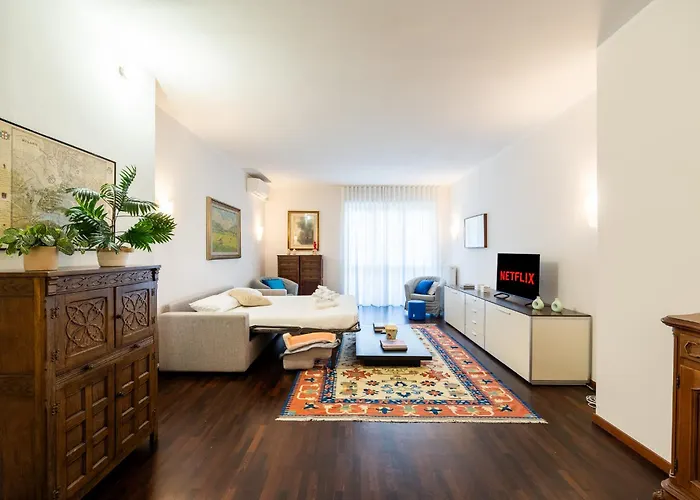 Valtorta Living - Elegant 3br Mm Turro Daire