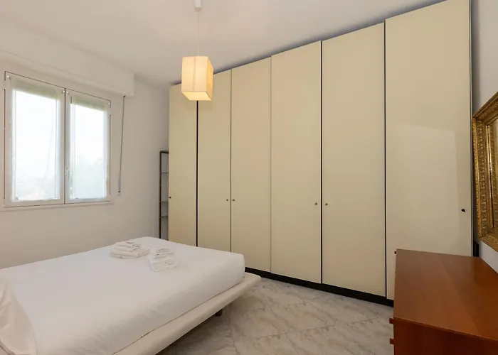 Modern 2br With Metro Access Daire